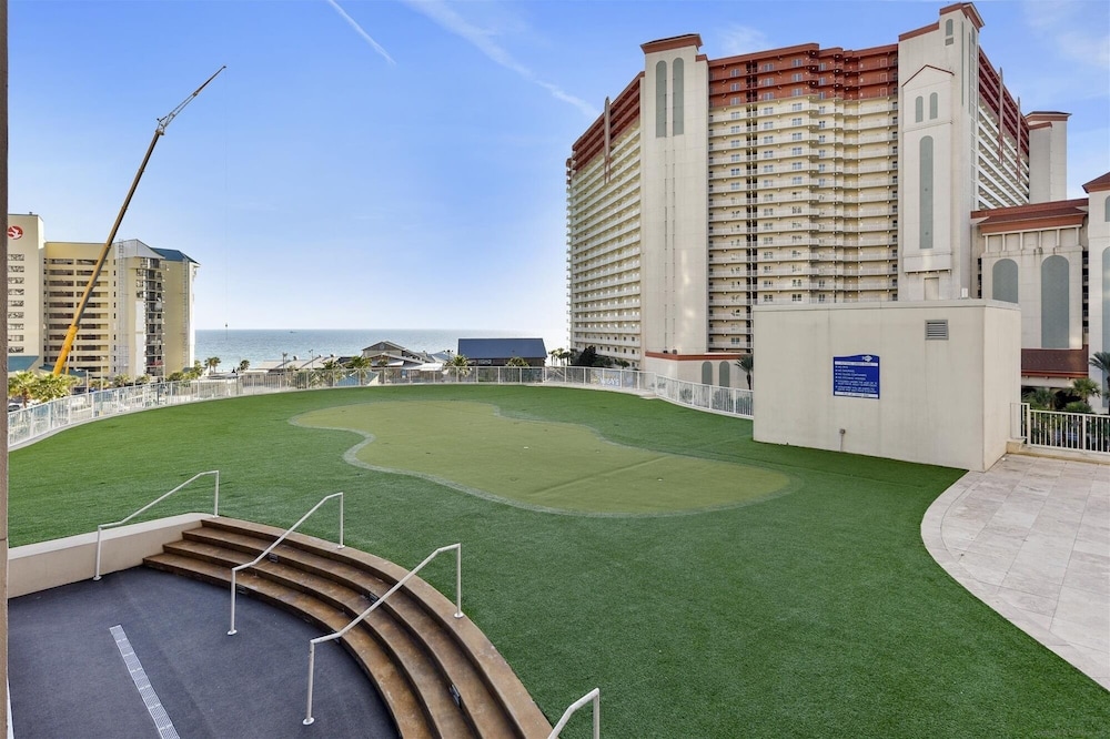 Laketown Wharf 338 3 Bedroom Condo