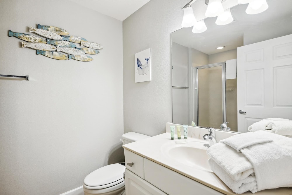 Tidewater by Book That Condo