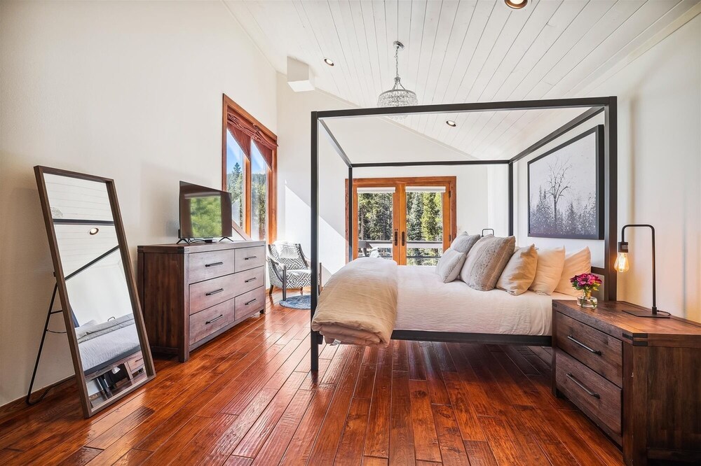 Summit Solitude Estate 3 Bedroom Home