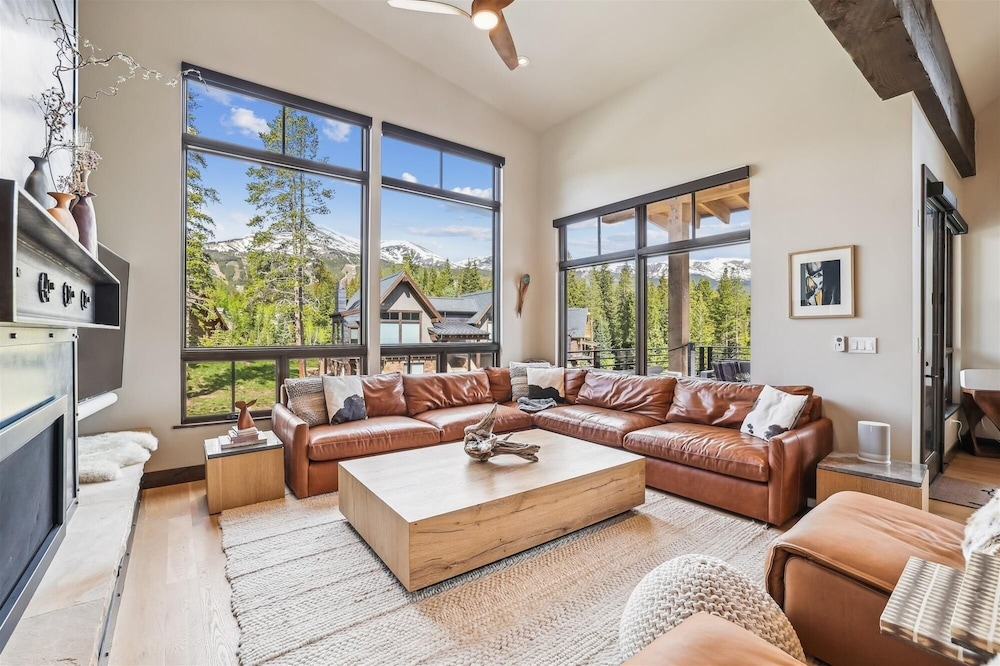 Chateau Breck 4 Bedroom Townhouse