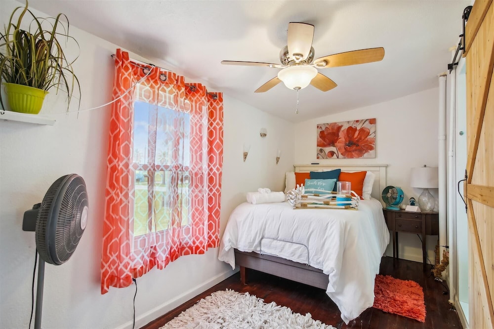 Coral Cottage view 2