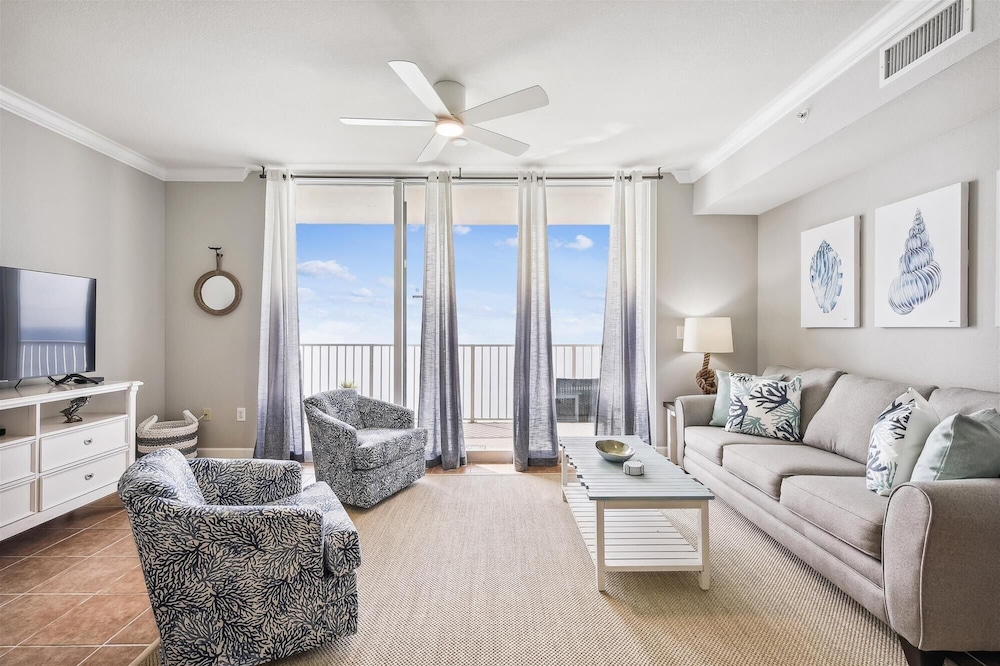 Tidewater by Book That Condo