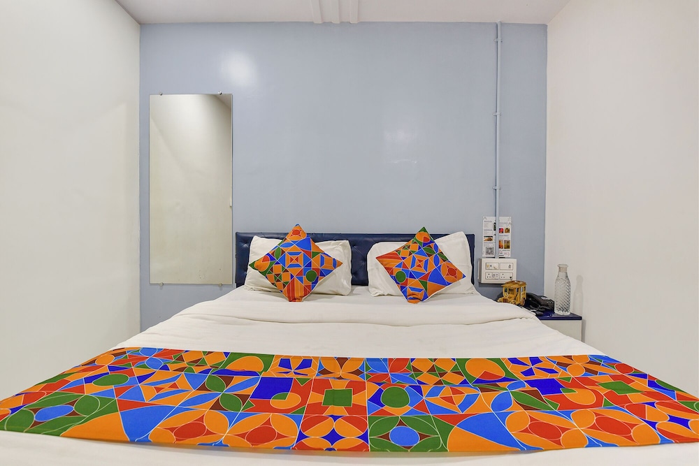Hotel Solitaire Luxurious AC Rooms Surat
