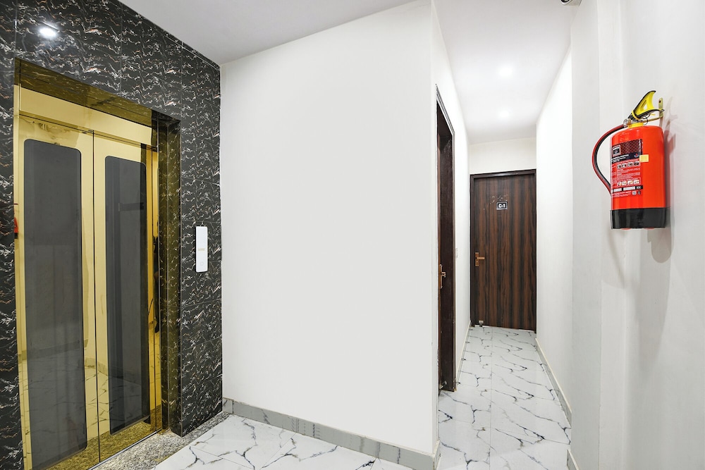 Fabhotel Asp Royal Residency I