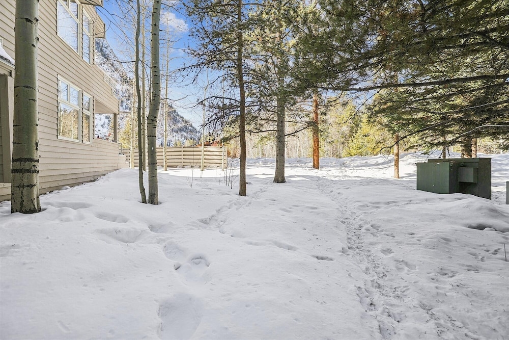 River Glen 107c 2 Bedroom Condo