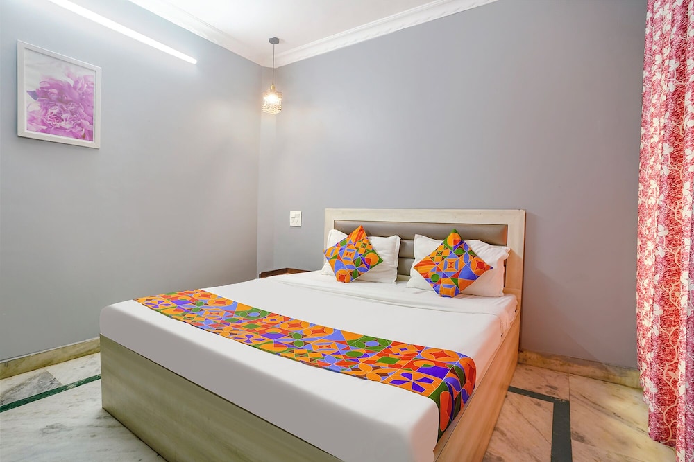 Fabhotel Galaxy Grand