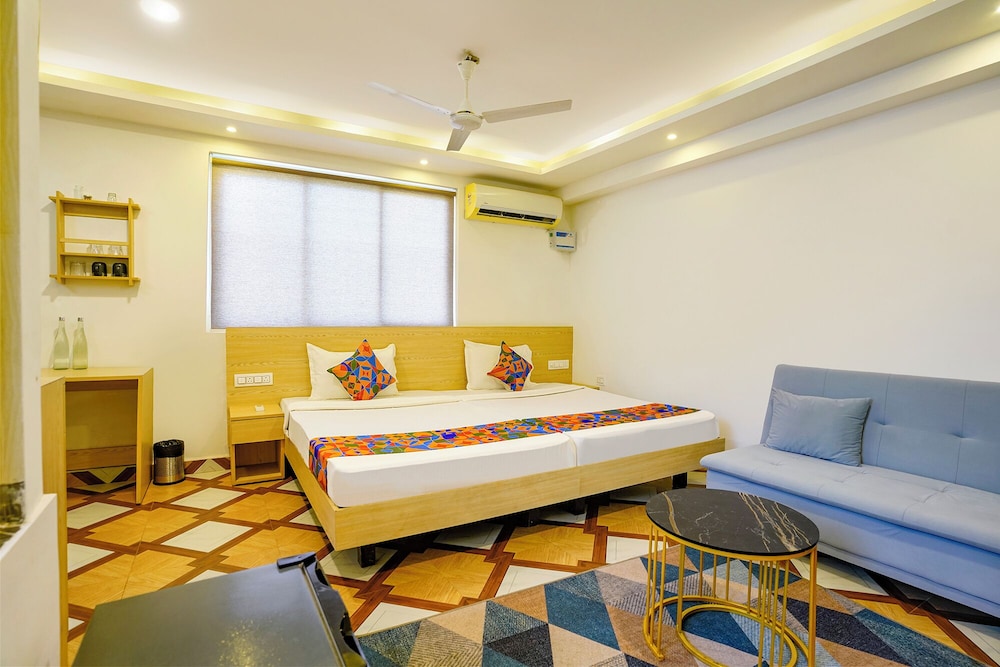 Fabhotel Vibes
