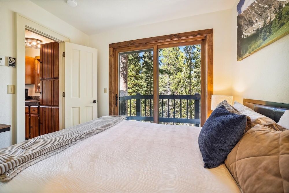 Summit Solitude Estate 3 Bedroom Home