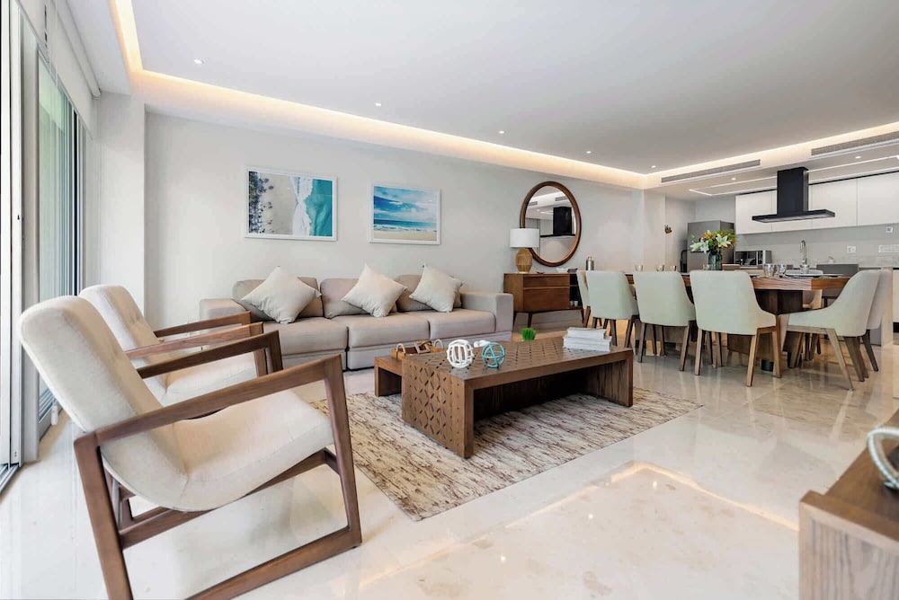 Amazing Condo - Beach Access - Spa - Pool