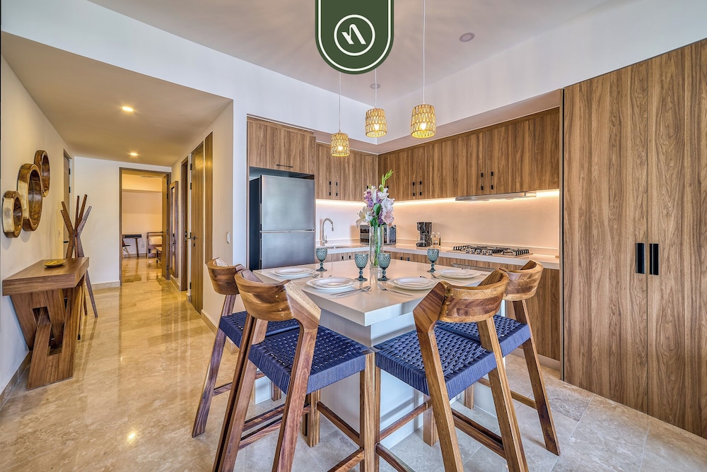 Harbor 171 by Naya Homes