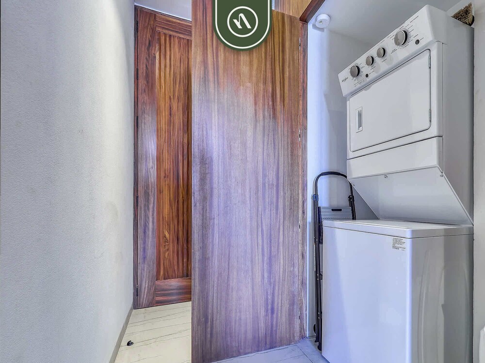Amazing 1 BR Condo With Terrace - Rooftop Pool
