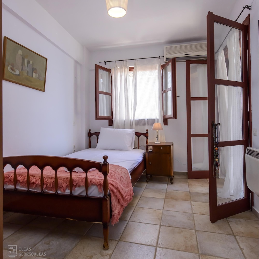 Beachfront Stone-built Luxury Fully Equipped Villa view 4