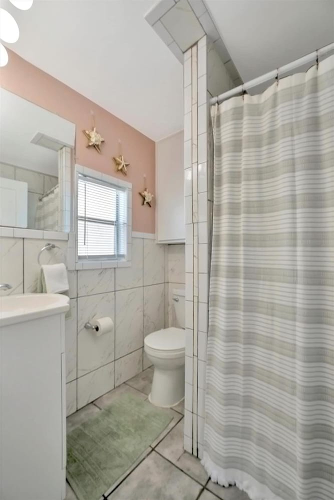 Corner Balcony Suite Across From Beach htd Pool