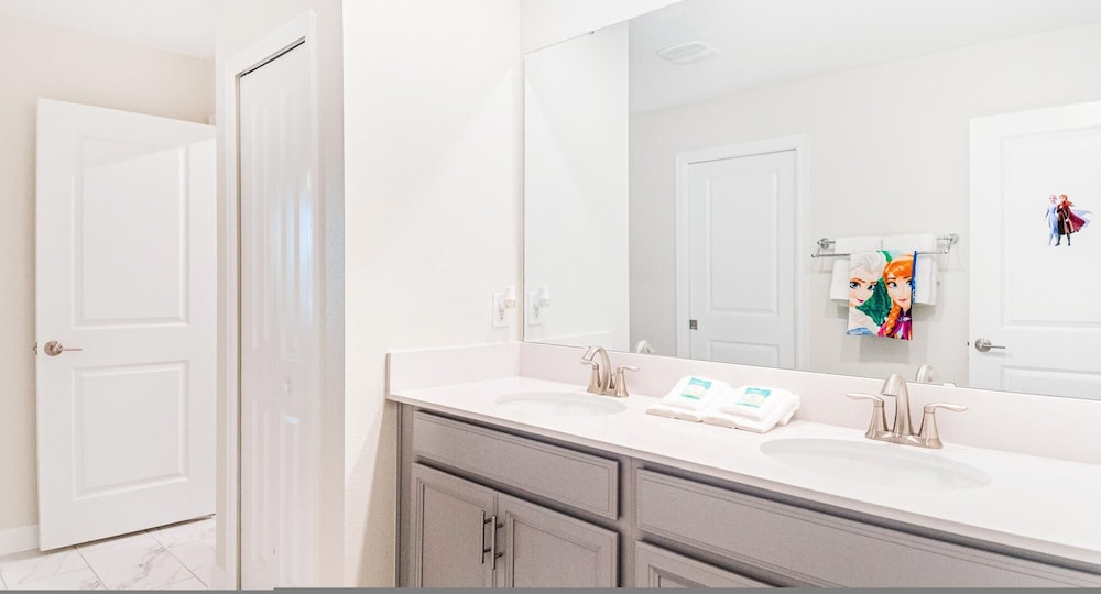 Storey Lake 9BR With Pool SPA Game Room Water Park view 5