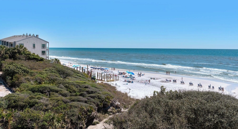 Legacy 303: Beachfront Retreat on 30a!