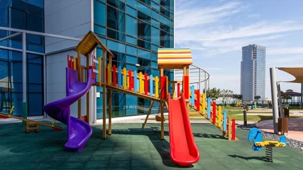 Silk Valley - Waterfront ST-free parking