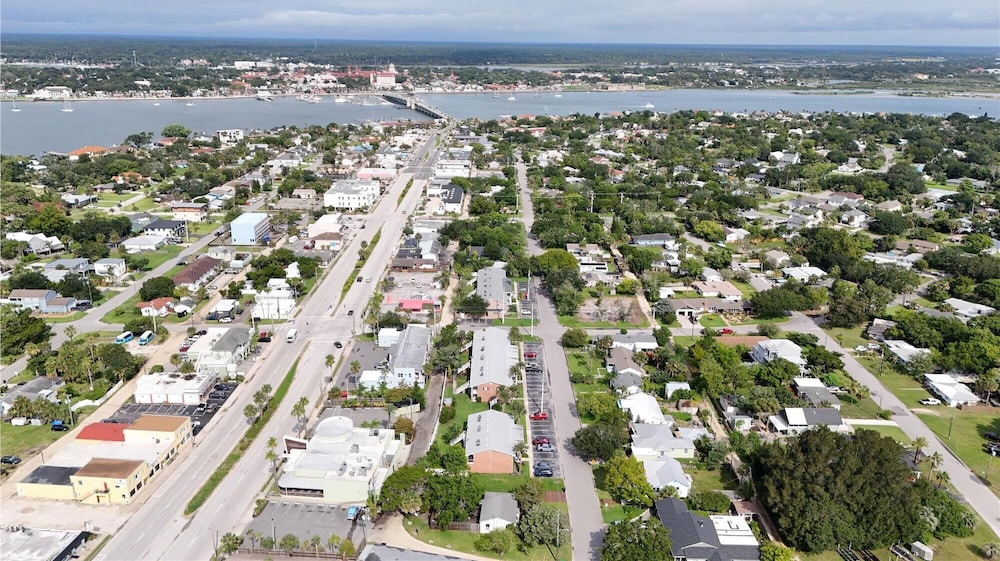 Charming St. Augustine Getaway Near Lighthouse & Historic District