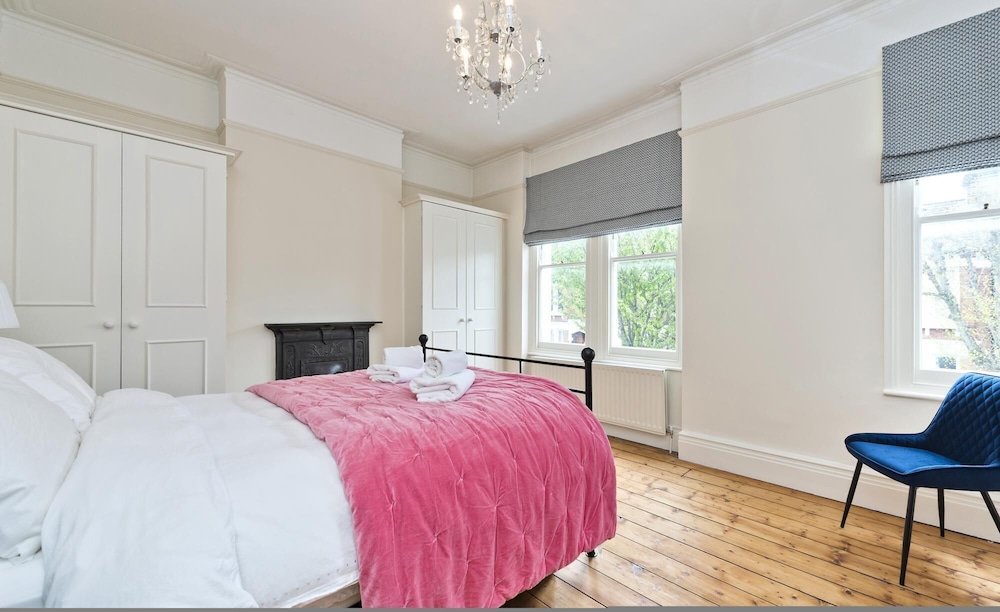 Family Home near Clapham Common