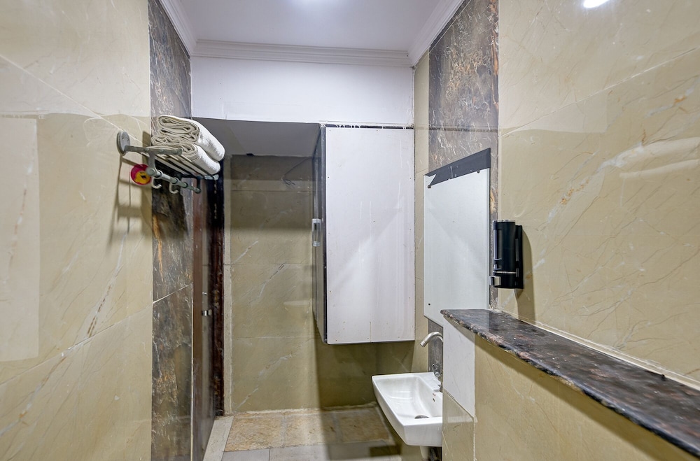 Fabhotel Golden Key Residency