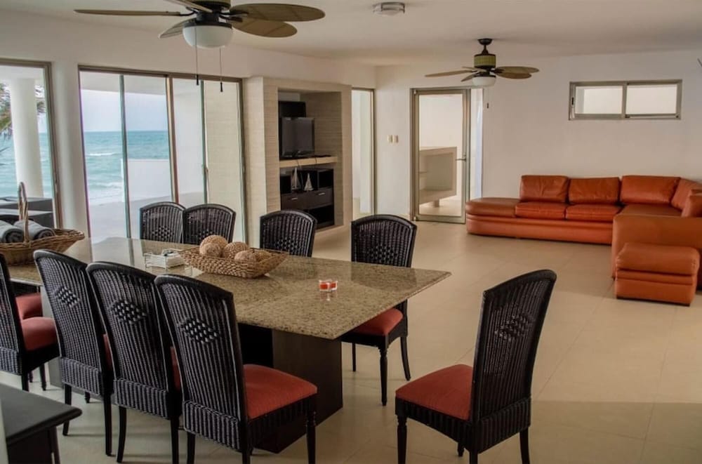 Casa Mauricio - Yucatan Home Rentals view 3