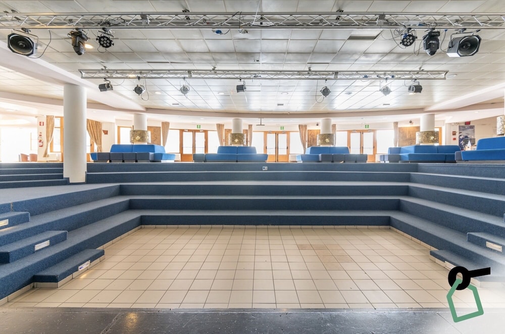 meeting & event spaces