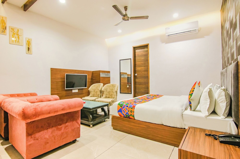 Fabhotel Prime Royal Maple