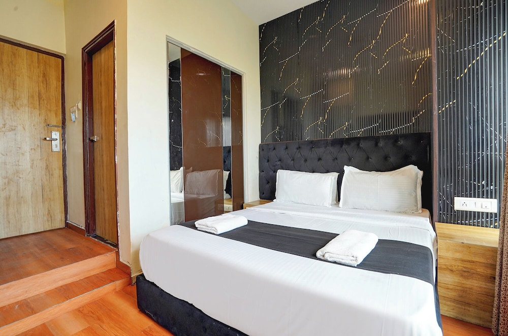 Fabhotel Freedom Star