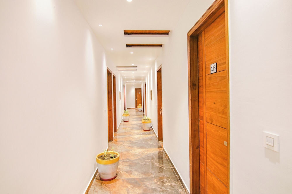 Fabhotel Prime Royal Maple