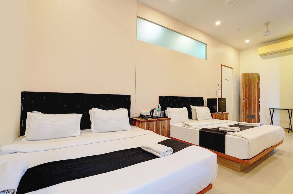 Fabhotel Freedom Star