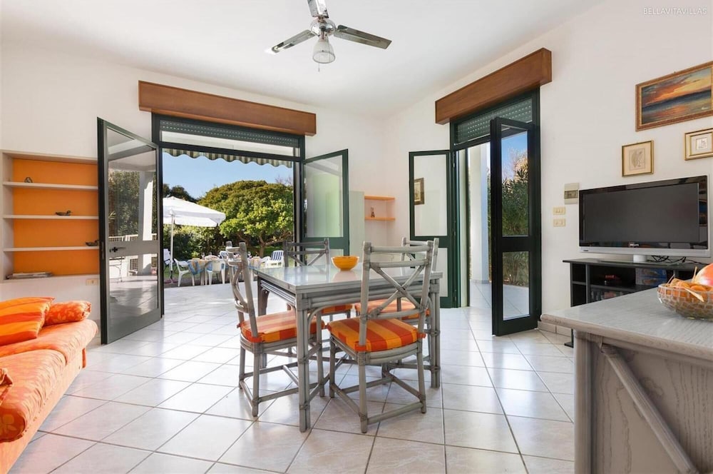 1325 Villa Goa in Porto Cesareo view 3
