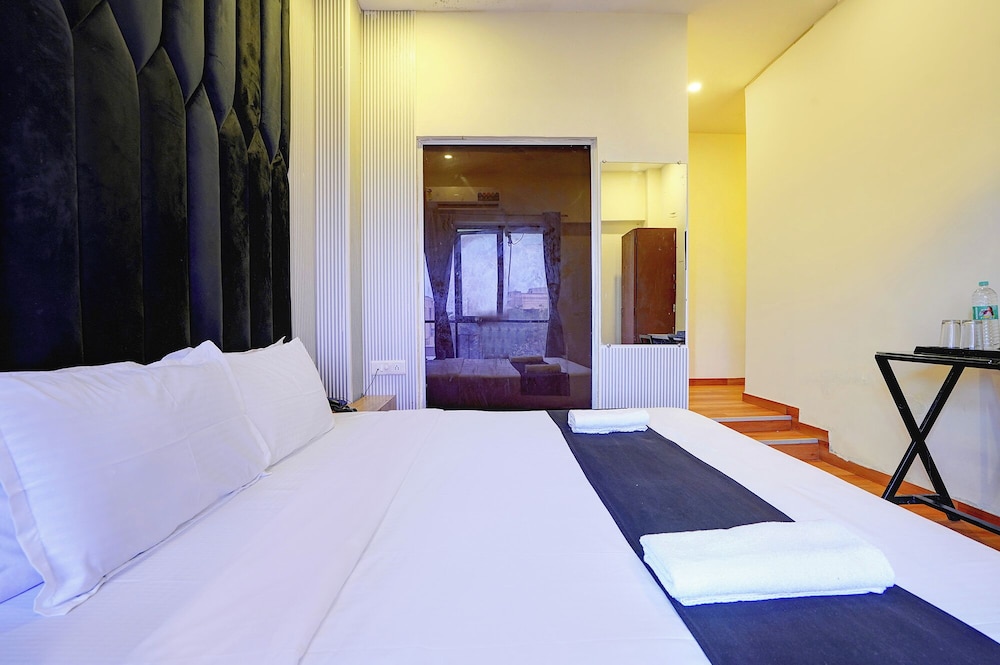 Fabhotel Freedom Star