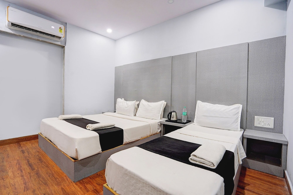 Fabhotel Freedom Star