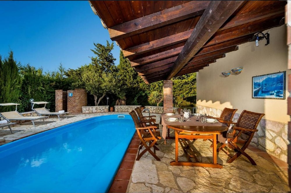 Sc035 Villa Sun Eden view 2