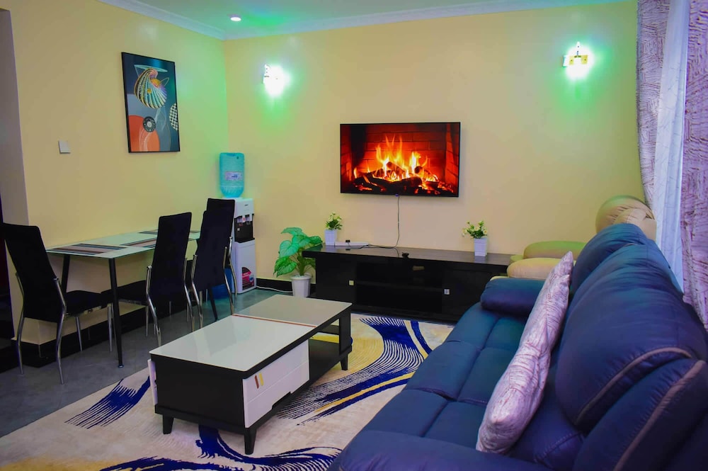 Lux Suites Fancy Getaway Apartments