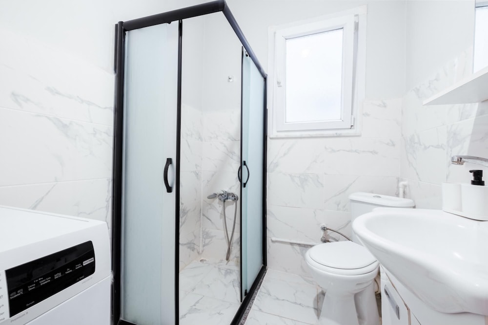 Charming Flat Near Osmanbey Metro Station