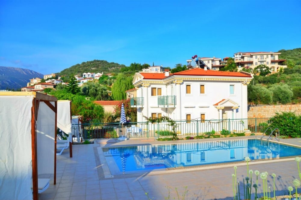 3 1 Villa IN KA in Antalya