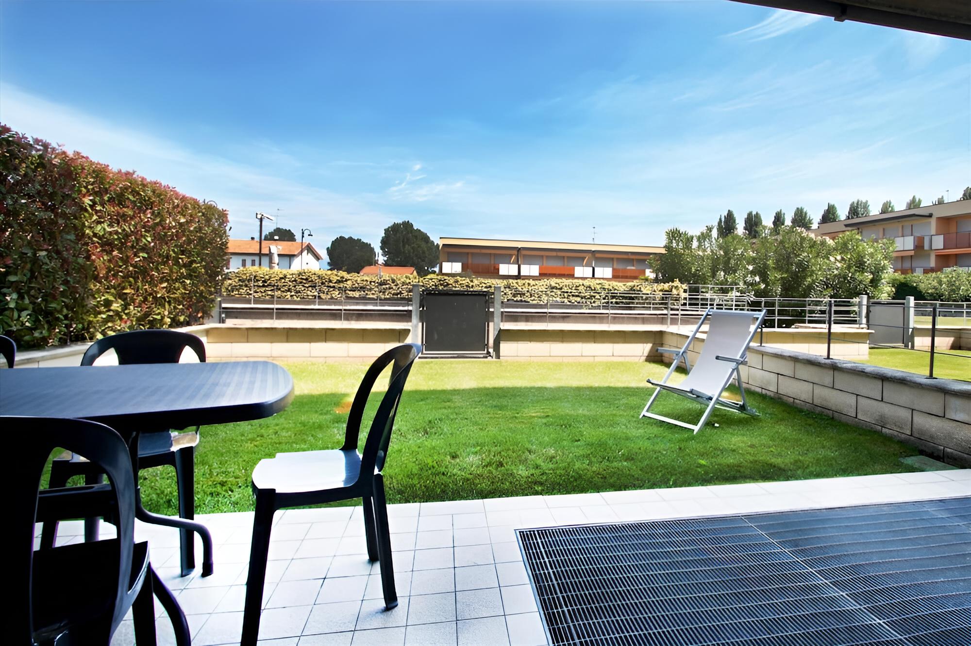 Benacus - Italian Homing view 5