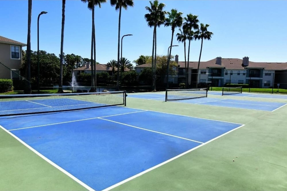 Great Location and Upgraded Apartment view 4