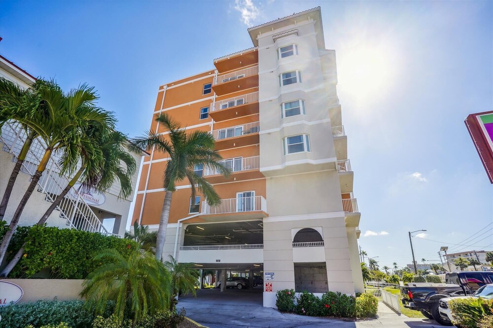 Madeira Bay Resort I 1502