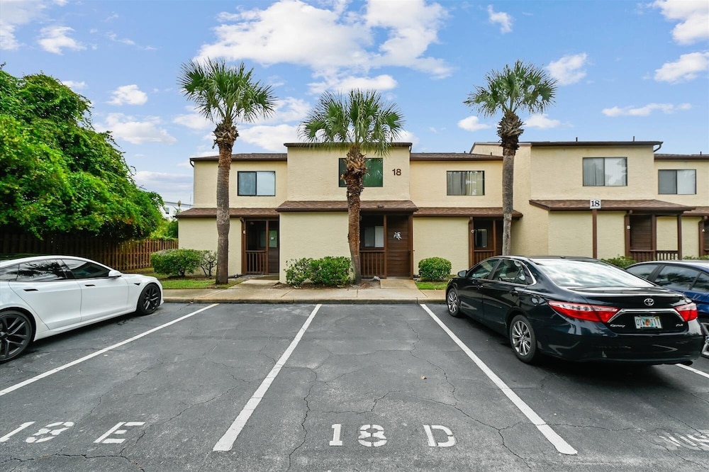 Beachwalk 18d 2 Bedroom Townhouse