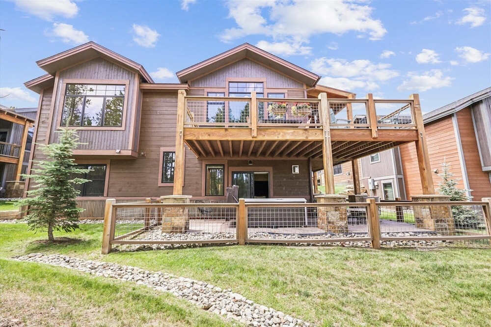 Breck Mountain Getaway 4 Bedroom Home