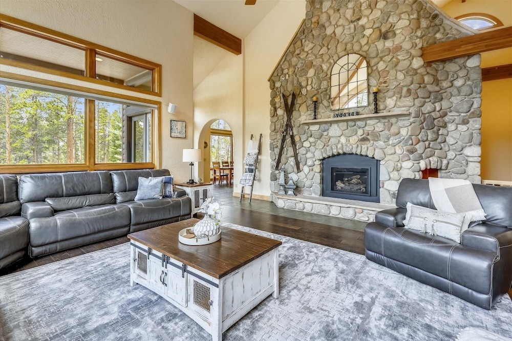 Evergreen Lodge