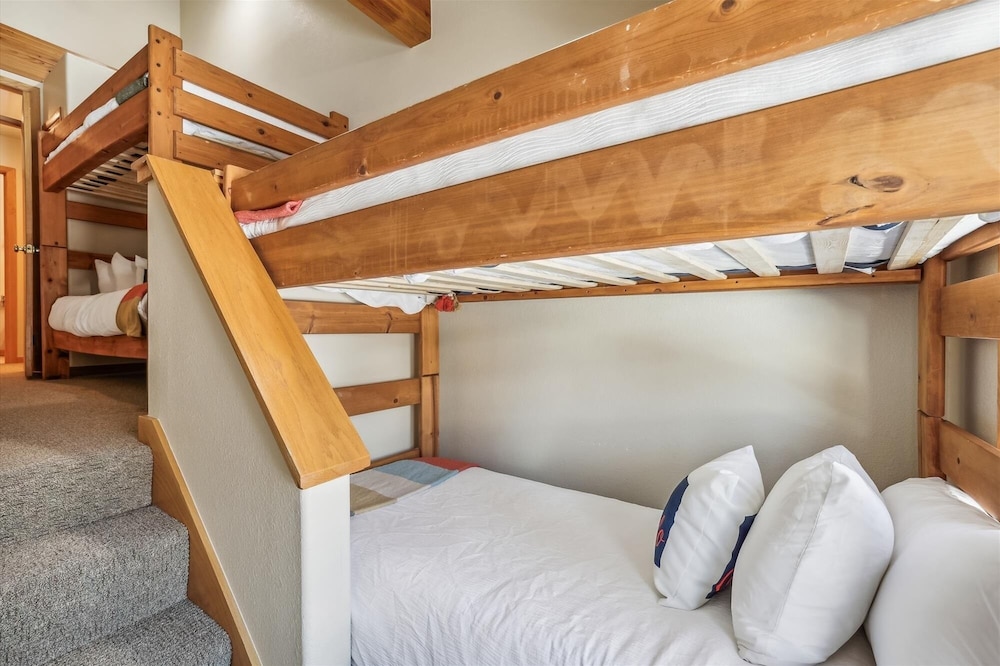 Cedars 24 3 Bedroom Duplex