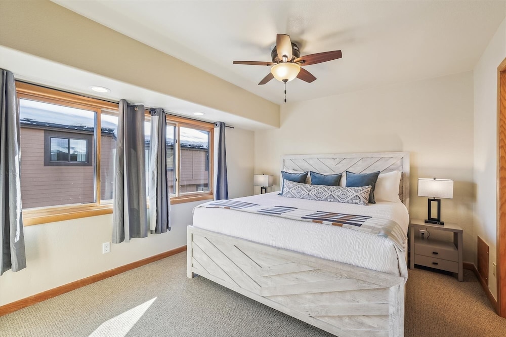 Cedars 24 3 Bedroom Duplex