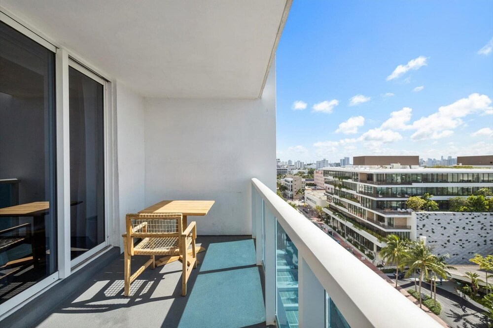 Sweet Breeze 1 1 5 City View Condo 931 view 4