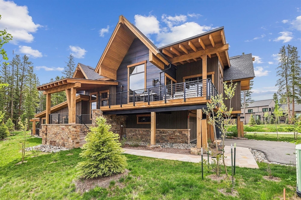 Chateau Breck 4 Bedroom Townhouse
