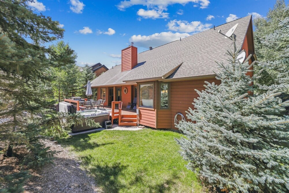 Legend Lake Lookout 4 Bedroom Home