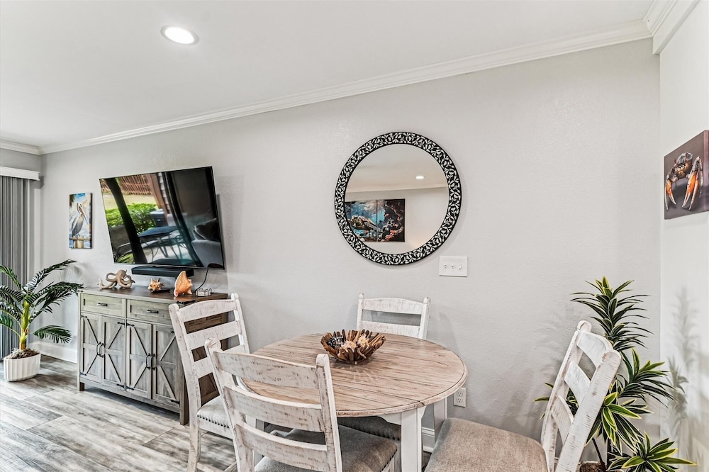 Beachwalk 18d 2 Bedroom Townhouse