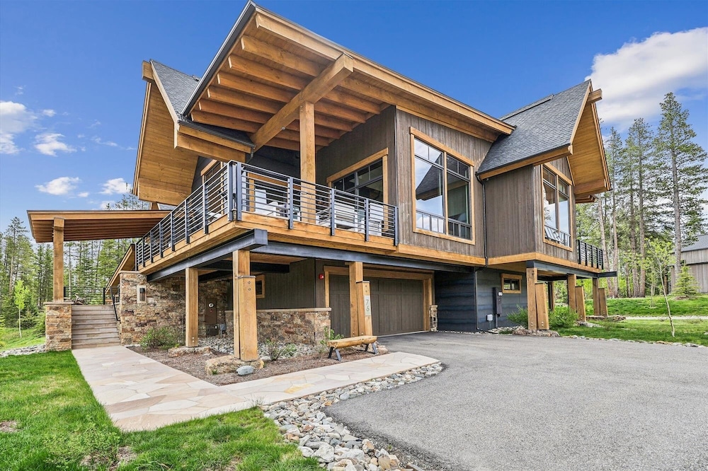 Chateau Breck 4 Bedroom Townhouse
