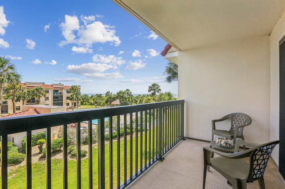 Cozy St. Augustine Getaway Scenic Views & Modern Comforts